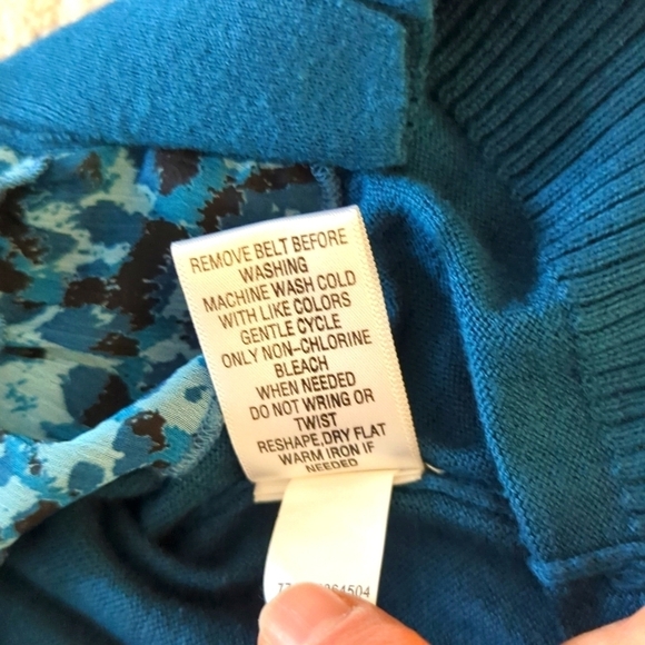 Apt. 9 Sweater Top Petite Small PS - Picture 7 of 7